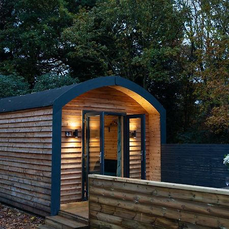 Mount Ephraim Glamping Pods Villa Hernhill Exterior photo